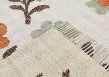 Multi Size Ivory Brown Orange Color Hand Woven Kilim Jute Traditional Oriental Rug