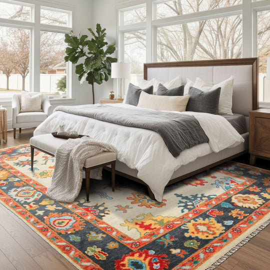 7'11''x9'11'' Hand Knotted Wool Gray, Beige Oushak Geometric Medallion Traditional Rug