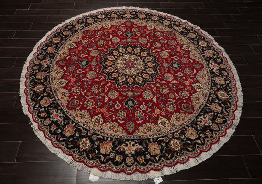 6'7''x6'7'' Round Hand Knotted Wool & Silk Fuschia Tabriz Round Traditional Rug