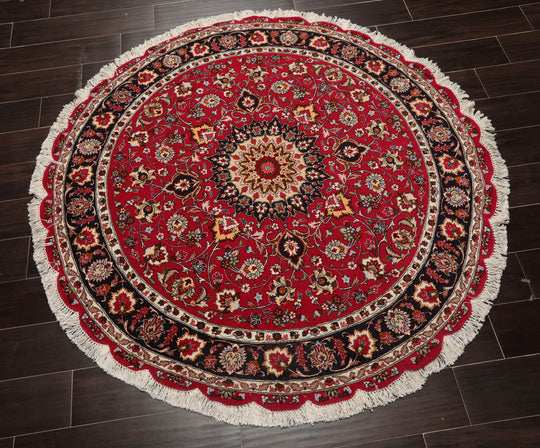 4'11''x4'11'' Round Hand Knotted Wool & Silk Burgundy Tabriz Round Traditional 300 KPSI Rug