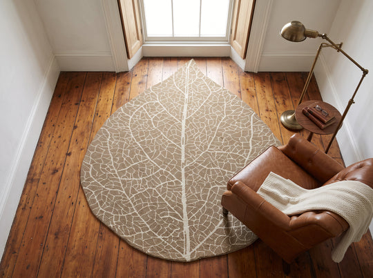 5x6 Irregular Hand Hooked Jute loop Rug Brown , Ivory Contemporary Leaf Rug