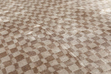5'3" x 7'7" Handmade Graphic 100% Bamboo silk Flatweave Area Rug Gray