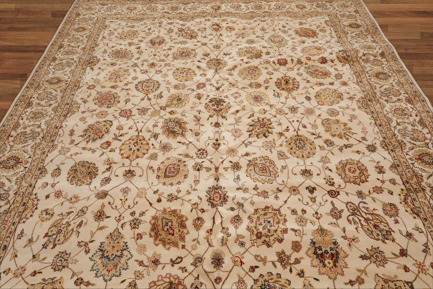 Safavieh Hand-Knotted Peshawar Vegetable Dye Ivory/ Gold Wool Rug - 8' x 10