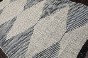 LoomBloom Geometric Kilim Wool Ivory Hand-Woven 5x8 Area Rug