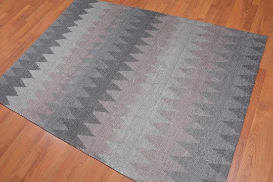 5' x 7' Handmade Geometric Graphic Wool Modern Flatweave Area Rug Gray