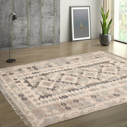 LoomBloom 5x8 Beige Wool Southwestern Kilim Rug