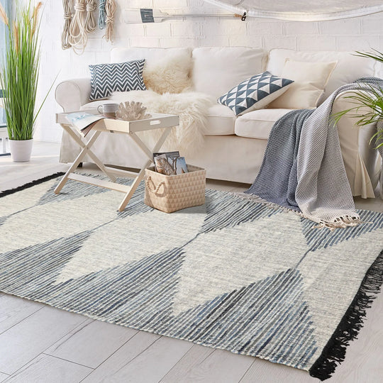 LoomBloom Geometric Kilim Wool Ivory Hand-Woven 5x8 Area Rug