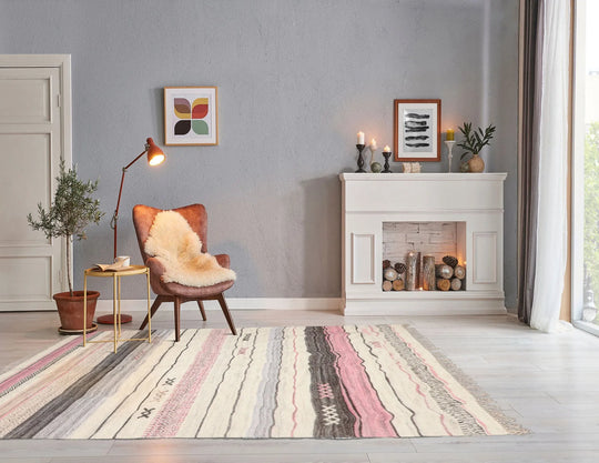 LoomBloom 5x8 Hand-Woven Ivory Wool Kilim Oriental Area Rug