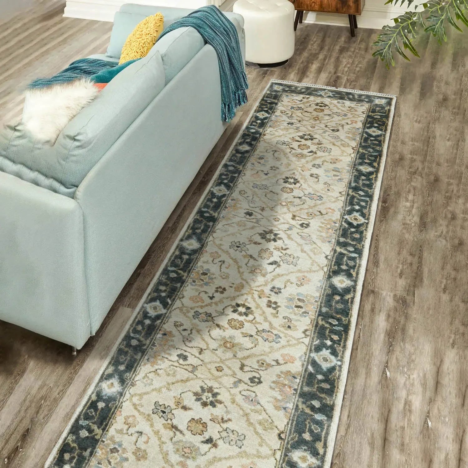 Description of Image 1