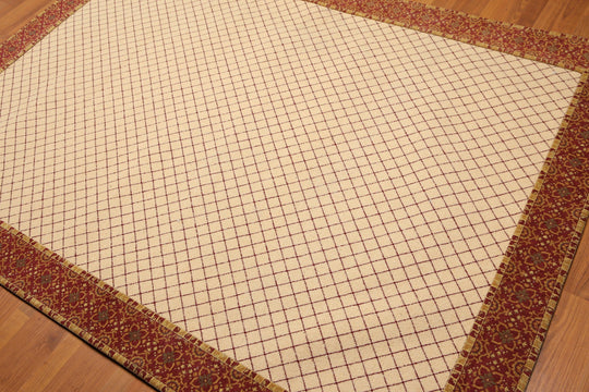 5'6" x 7'9" made in America Trellis Floral Border 100% wool Area rug Beige