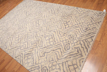 6' x 9' Hand Knotted Geometric Pattern 100% Wool Area rug Beige